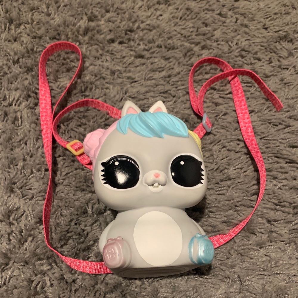 L.O.L Surprise Biggie Pets Hop Hop Backpack bank